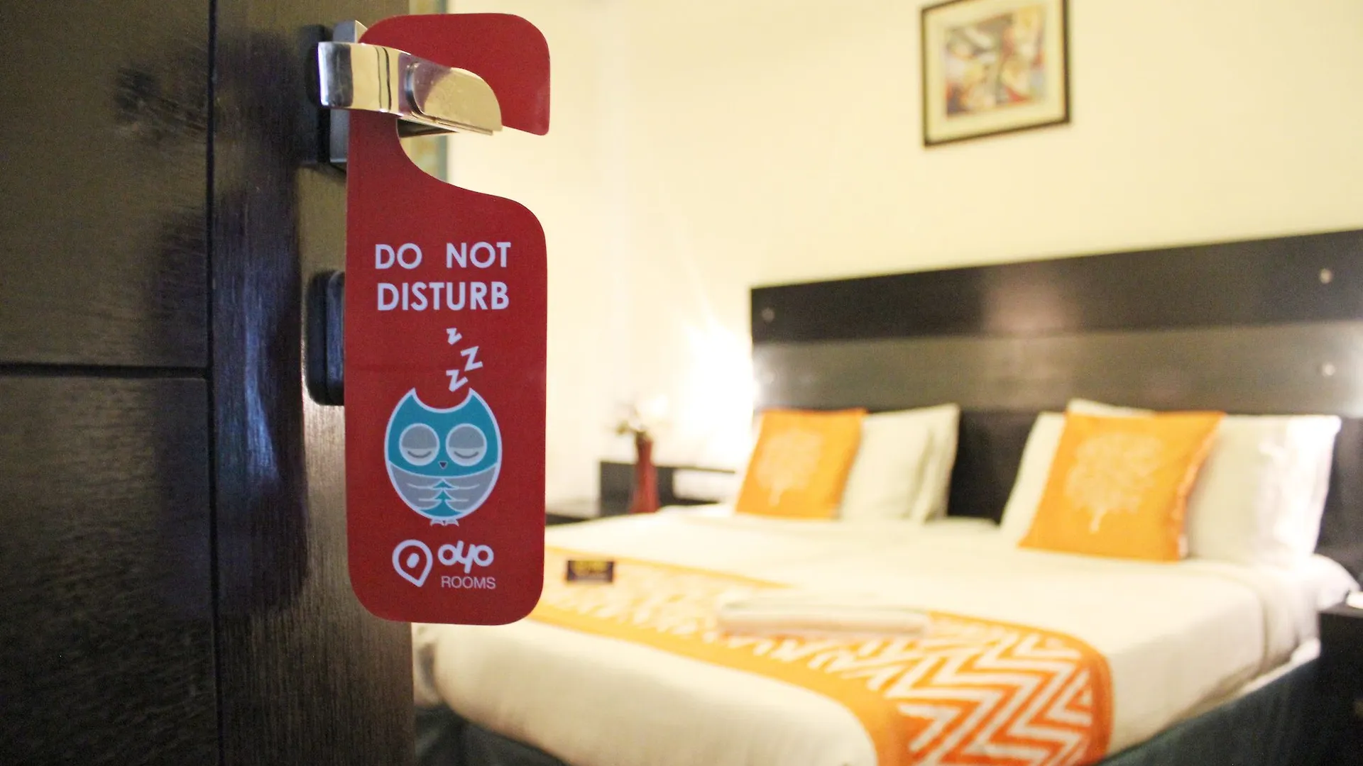 Oyo 605 Hotel Camria 古尔冈 2*,