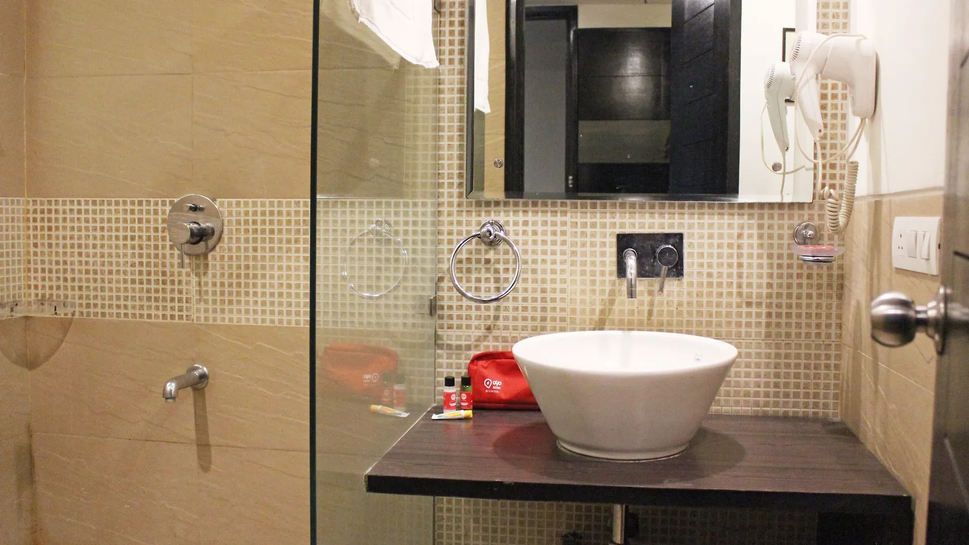Oyo 605 Hotel Camria 古尔冈